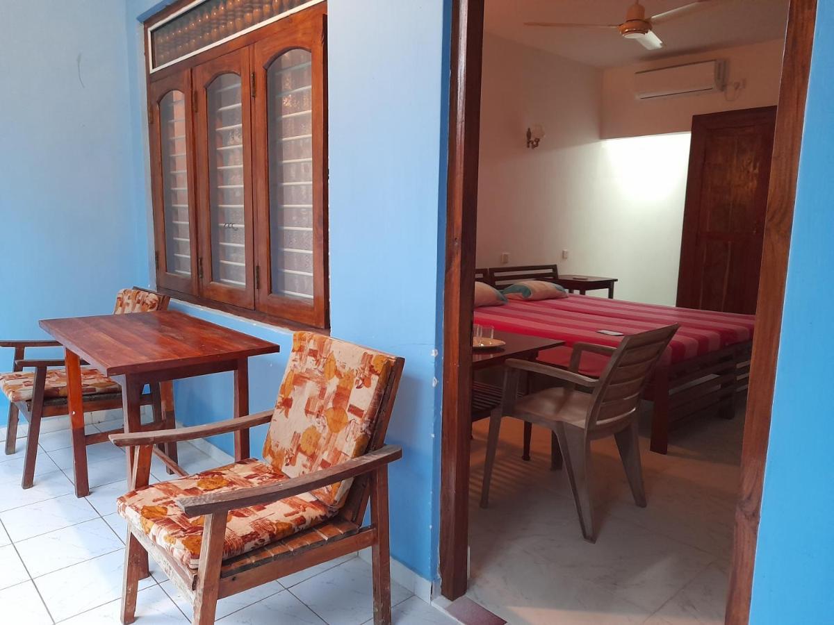 Hotel Santis Хиккадува Экстерьер фото